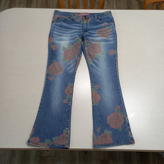 28 Titty Jeans 골반 플라워 워싱 스판 부츠컷 28-963