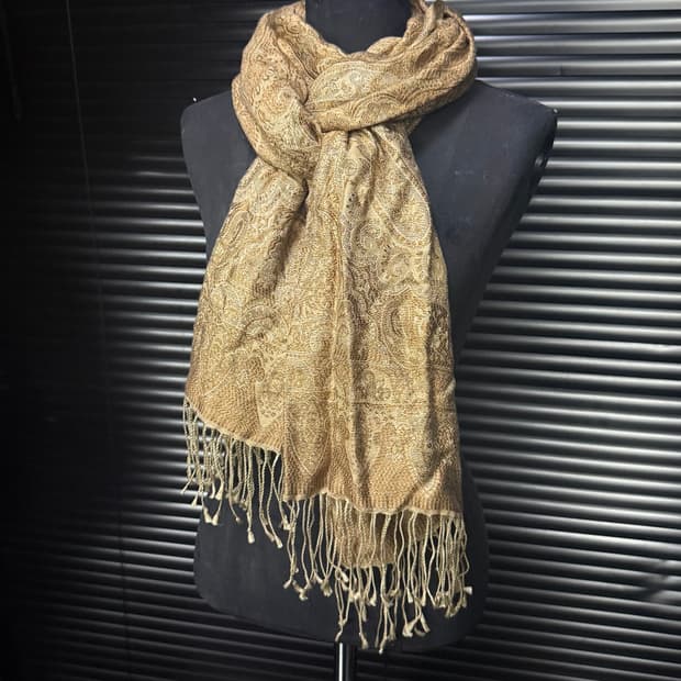 PASHMA 페이즐리 패턴 빈티지 실크 머플러 목도리 에스닉 웨스턴 골드