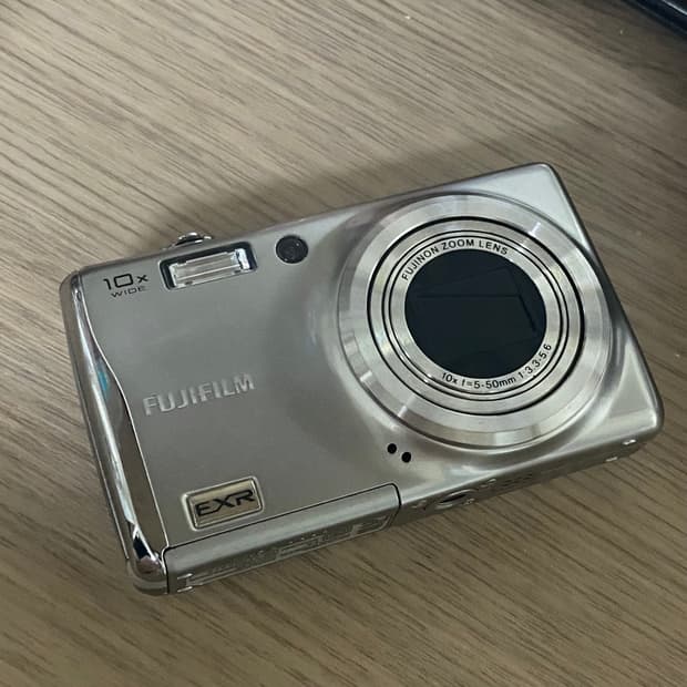아일릿 원희 디카) 후지필름 파인픽스 f70exr 실버 디카