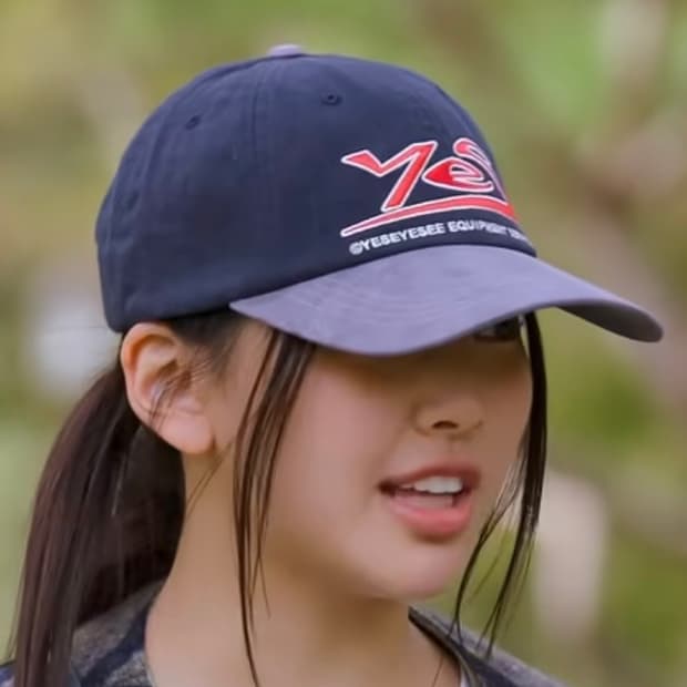 뉴진스 혜인 모자 볼캡 스냅백 예스아이씨 모자