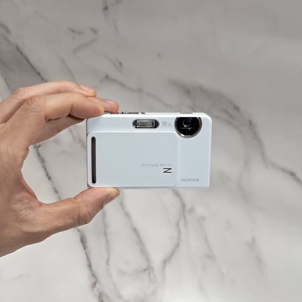 필름감성! 후지 파인픽스 z300 화이트 /빈티지 카메라