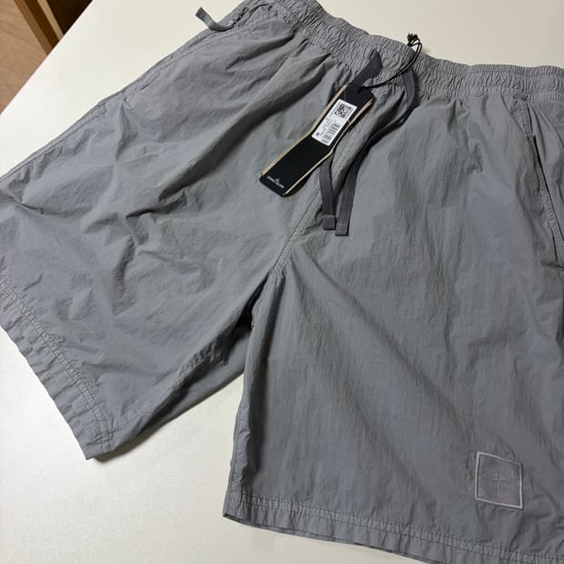 stone island ghost 버뮤다 쇼츠 L사이즈