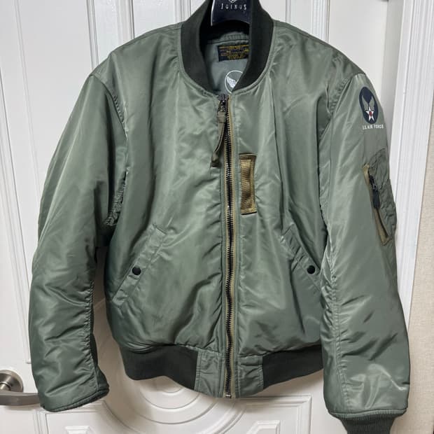 브론슨 MA1 팝니다