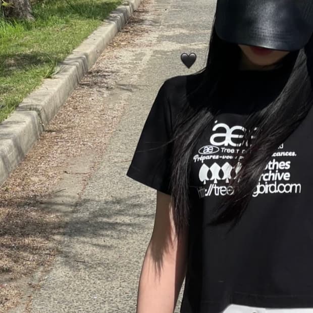 트리밍버드xAEAE 티셔츠