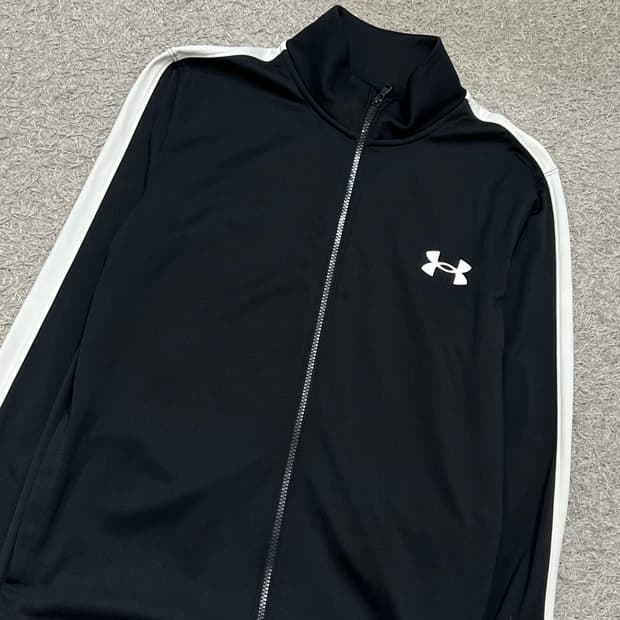 [95-100] 언더아머 져지