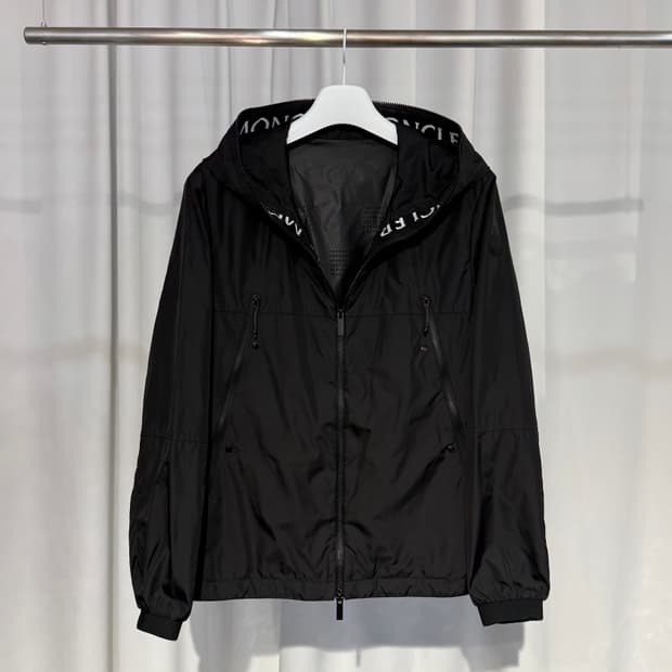 (105) 몽클레어 마세리우 블랙와펜 바람막이