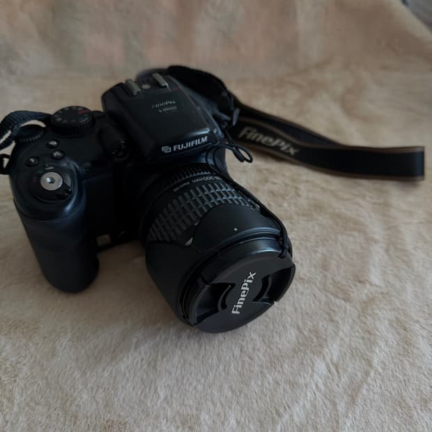 후지필름 파인픽스 s9000