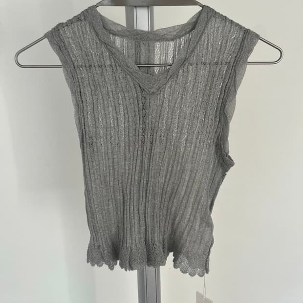 Tiny Rib Cropped vest