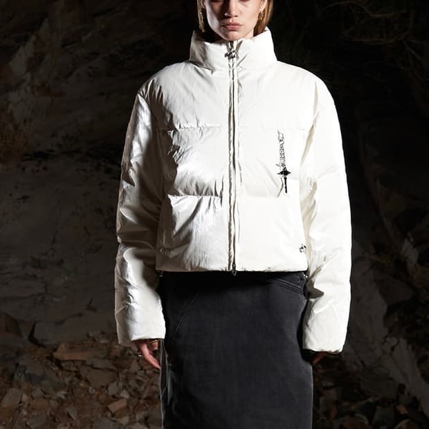 Yeel 와이이이엘 글로시 패딩 자켓 아이보리