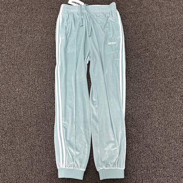 [새상품] 널디 벨벳 조거팬츠 운동복 민트 M