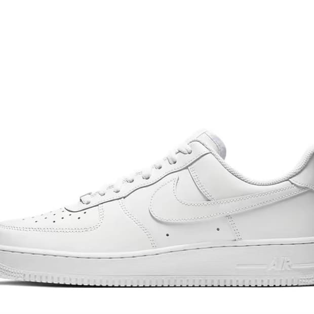 나이키 에어포지 107 Nike Air Force 1 07 새상품 정품