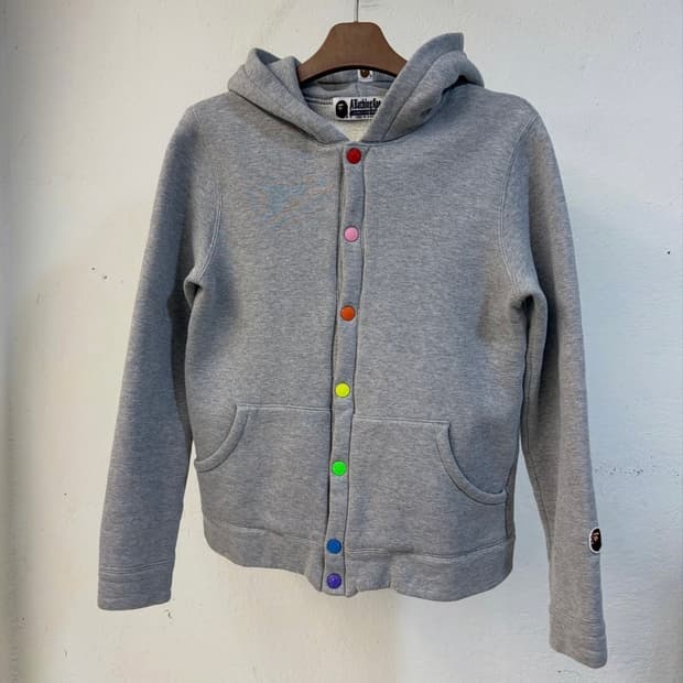 베이프 레인보우 스냅 후드 집업