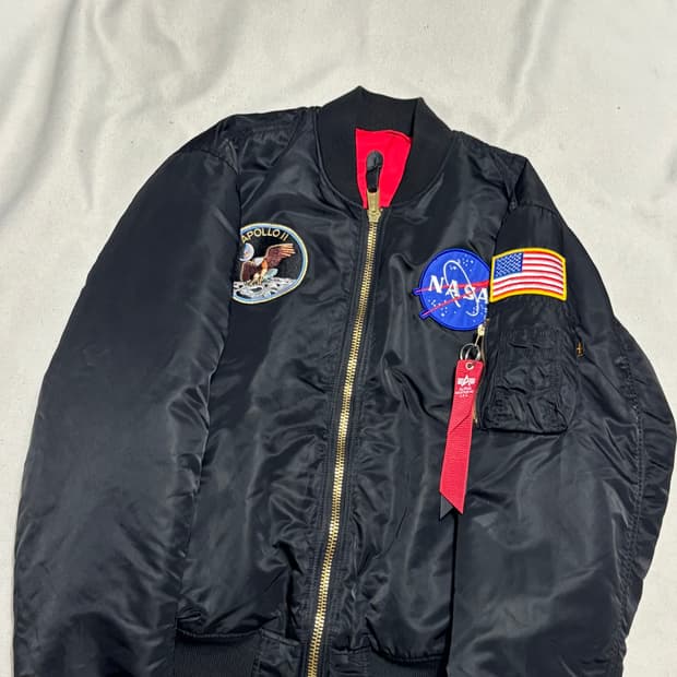 L 알파인더스트리 NASA MA-1 리버시블 플라이트 자켓