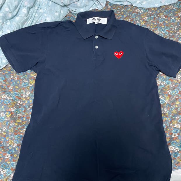 꼼데가르송플레이 카라티