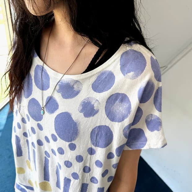 Light cotton wide design pattern top