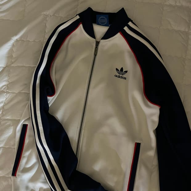 아디다스 화이트 네이비 져지 트랙탑 105 