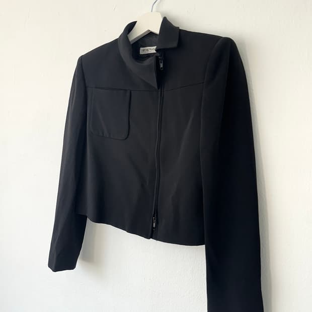 엠포리오 알마니 1998 비대칭 크롭 집업 자켓