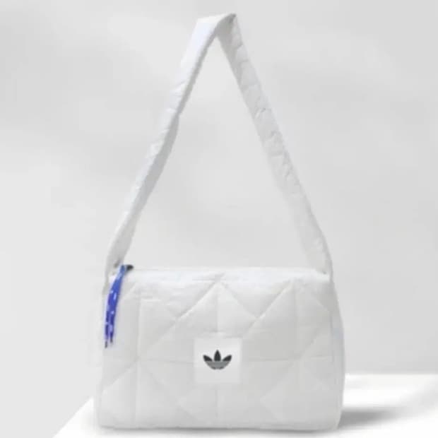 (OS) 아디다스 패딩백 새상품