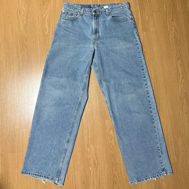 90s levis 567 (USA)