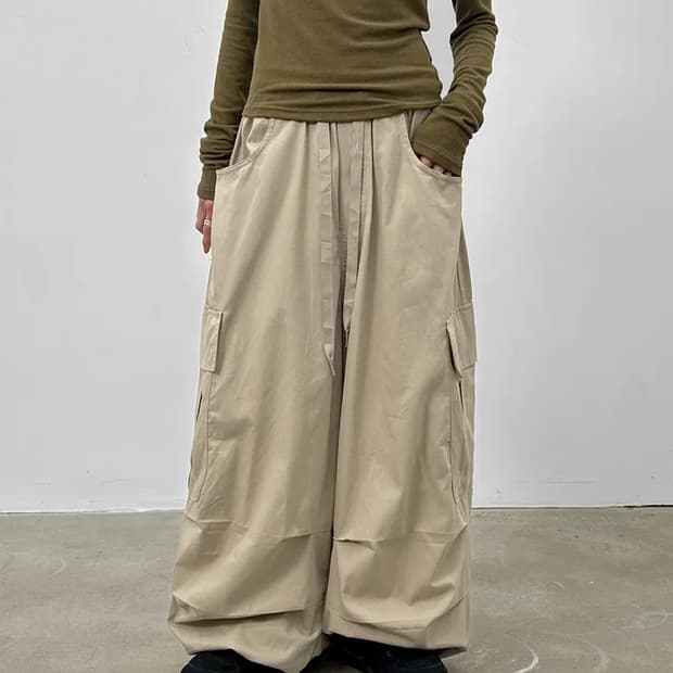 블랙업 (UNISEX) 반텐 밴딩 와이드 벌룬 카고팬츠