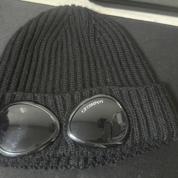 Cp 컴퍼니 고글 비니
