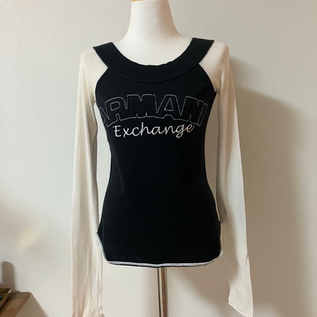 아르마니 익스체인지 블랙 배색 긴팔 니트 xs y2k 딱붙핏