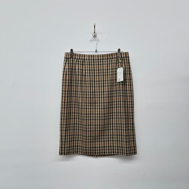 닥스 체크 패턴  스커트 32in