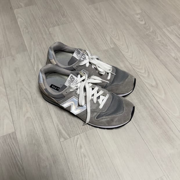뉴발란스 996 그레이
