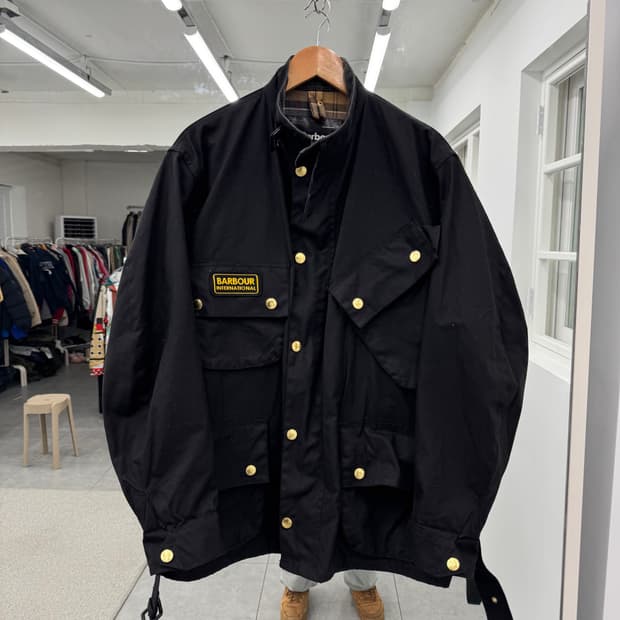 바버 인터네셔널 자켓 