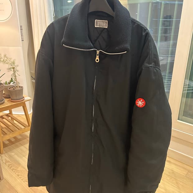 [XL] 카브엠트 립 칼라 퍼프 코트