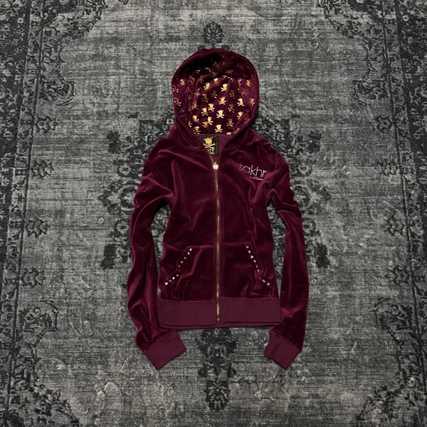 Sakhr by roen velvet training set up 