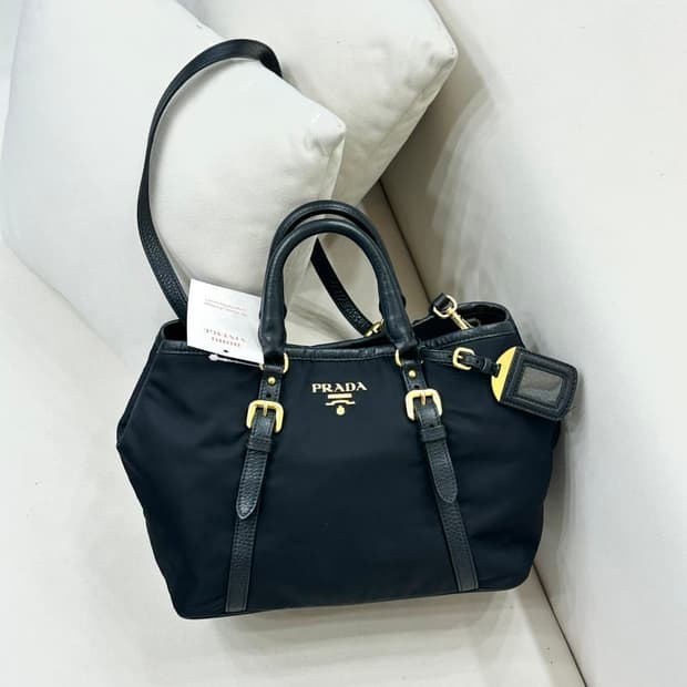 프라다 포코노 투웨이백 (정품)