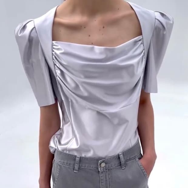 드래곤블라우스 실버그레이 글리터 탑