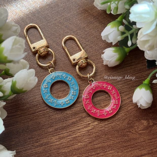 루이비통 모노도넛 백참 키링 키체인