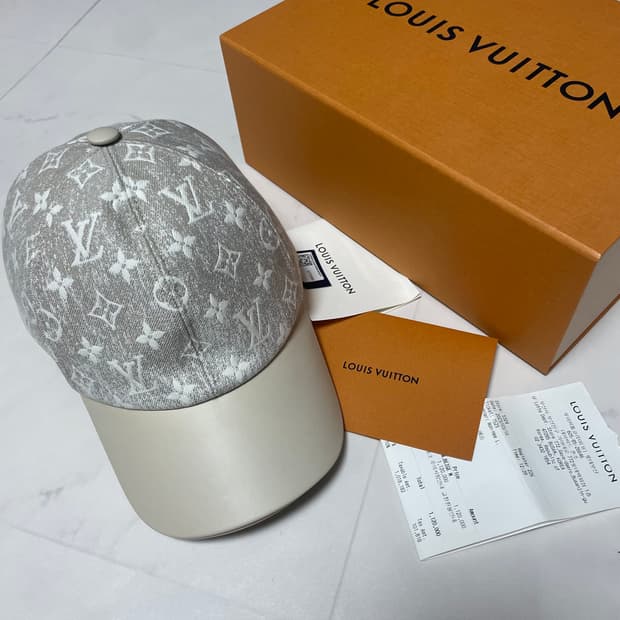 백화점판 루이비통 모노그램 데님 캡 모자 새상품급