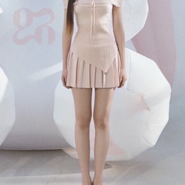 글로니 베라스윙탑&니트스커트 셋업