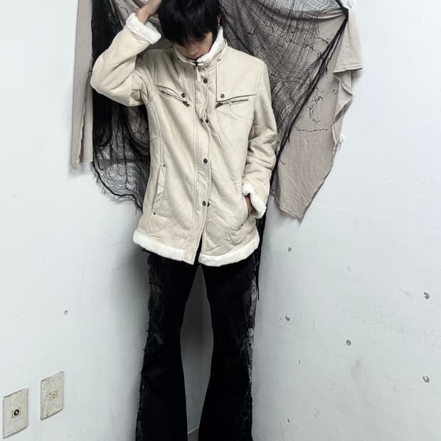 [ROUSHATTE]VKEI White Fur Trimming NeckB