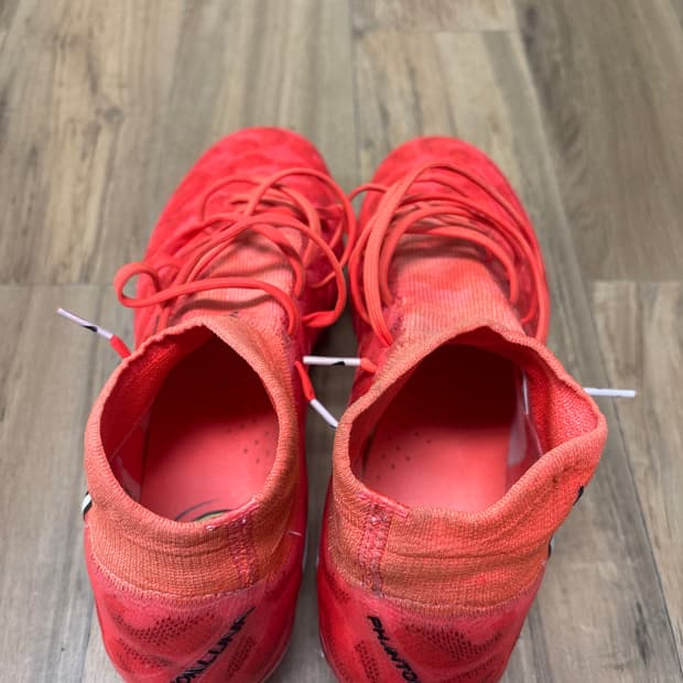 나이키 팬텀 루나 255