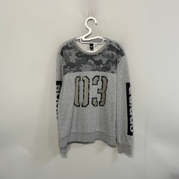 아디다스 올드스쿨 맨투맨 105