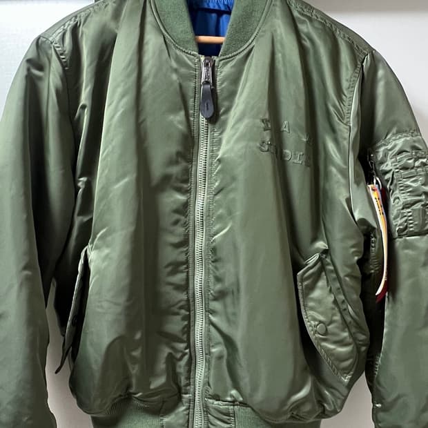 아이앱 스튜디오 x 알파인더스트리 콜라보 MA-1 자켓