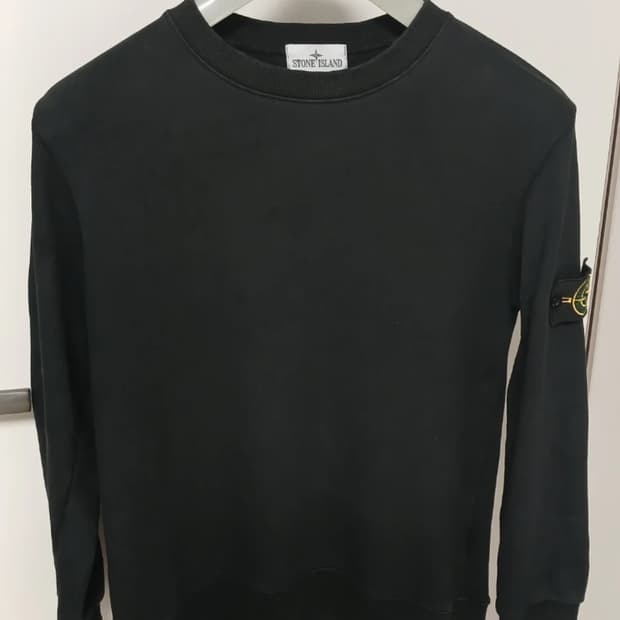 스톤아일랜드 맨투맨 