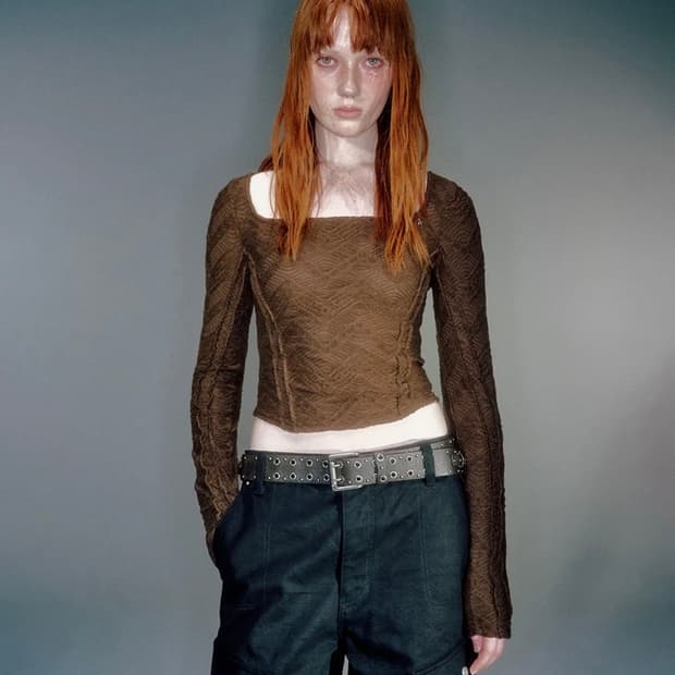 베이컨트아카이브 BETI SQUARE NECK LONG SLEEVE 