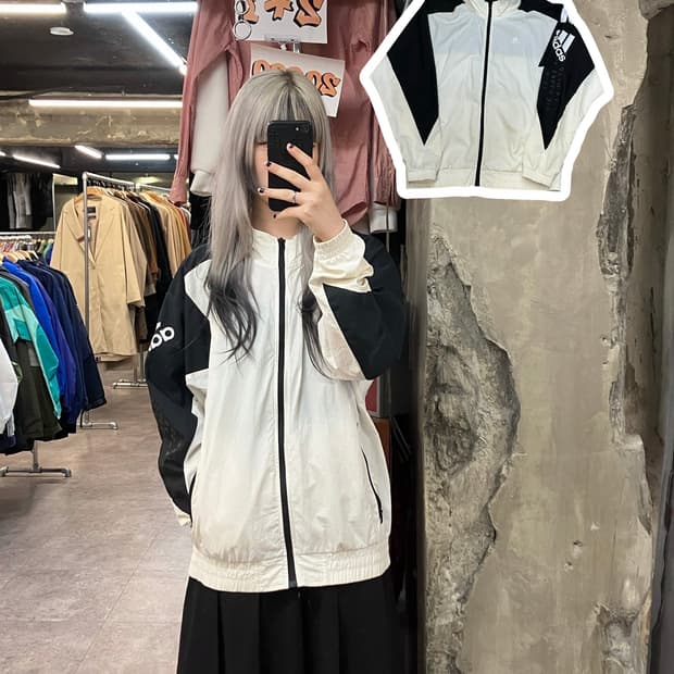 아디다스 바람막이 화이트 L  #csz3364