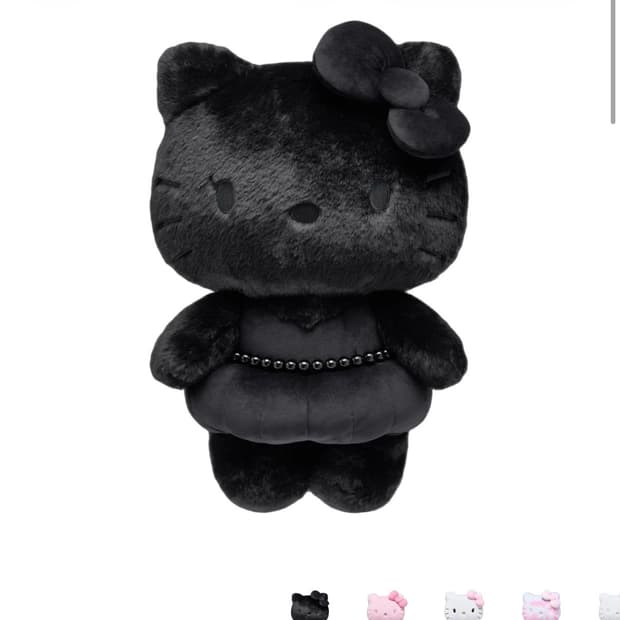 키티 지수 HELLO KITTY x JISOO 40cm 헬로키티인형 블랙