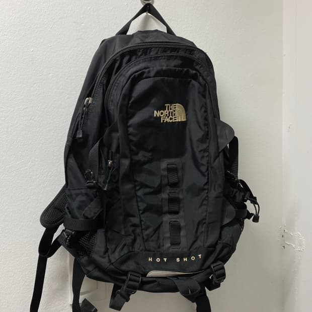 TNF HOT SHOT BACK PACK