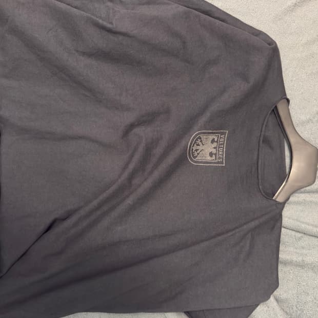 [3] 이지 벌쳐스 박스 반팔