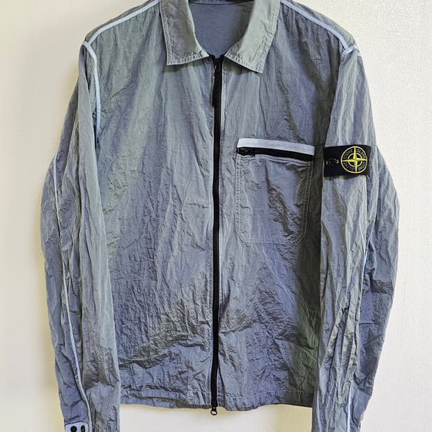 스톤아일랜드 나일론 메탈 오버셔츠 24SS