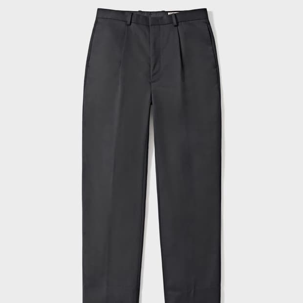 포터리 파인 울 원 플리츠 태이퍼드 팬츠 미드그레이 2사이즈 팝니다