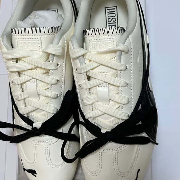 푸마 x 로제 스피드캣 LEA 웜 화이트 블랙