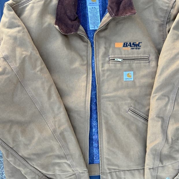 칼하트 J01 디트로이트 커스텀 자켓 브라운